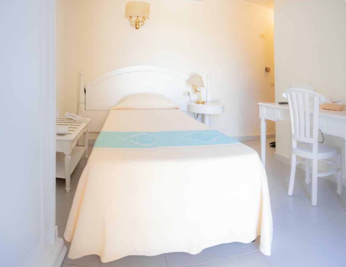 Hotel Marini Σάσαρι Εξωτερικό φωτογραφία
