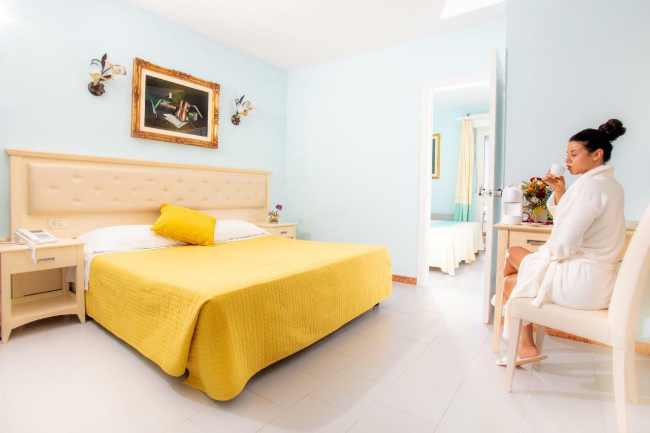 Hotel Marini Σάσαρι Εξωτερικό φωτογραφία
