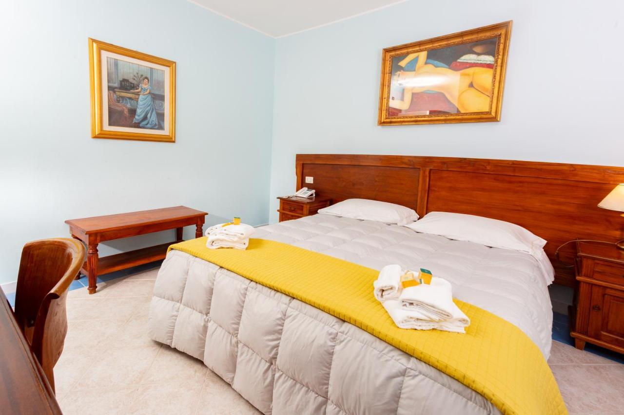Hotel Marini Σάσαρι Εξωτερικό φωτογραφία